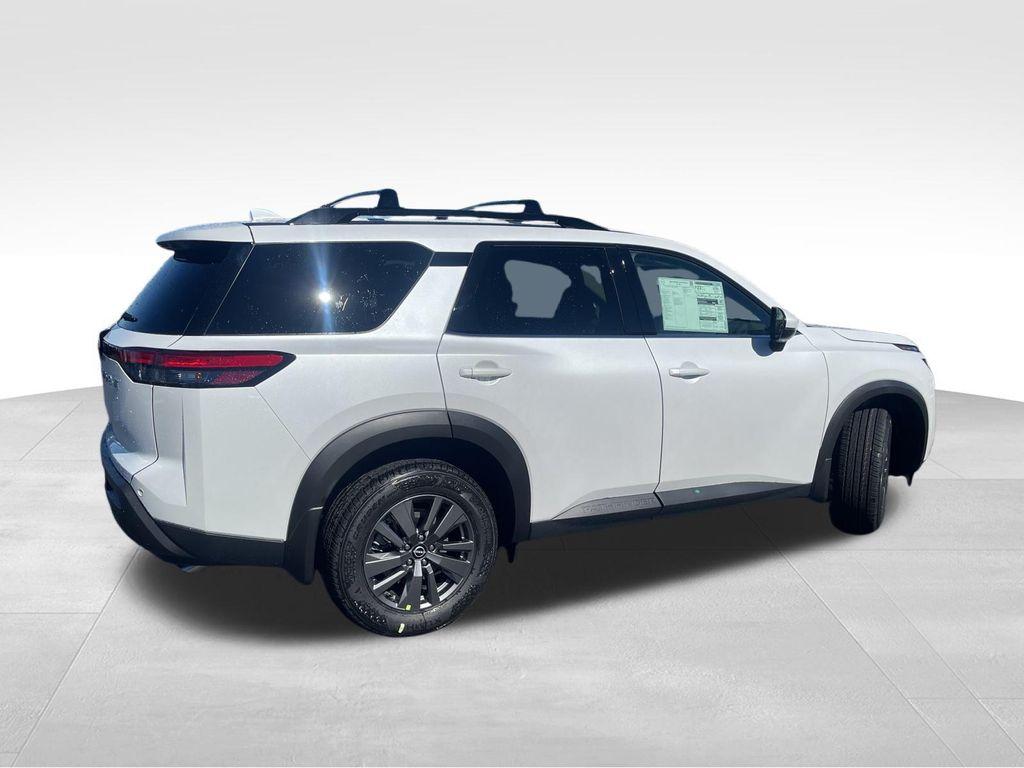 new 2025 Nissan Pathfinder car, priced at $33,882