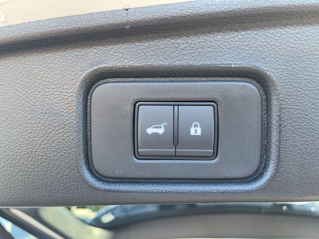 new 2025 Nissan Pathfinder car, priced at $33,882