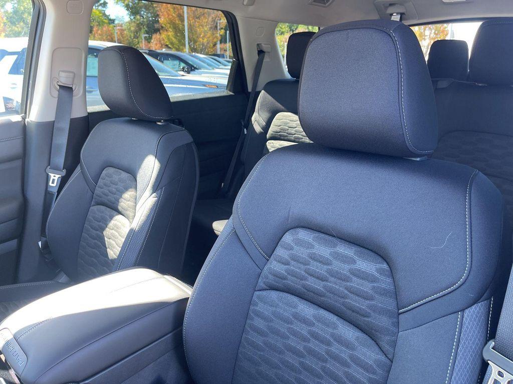 new 2025 Nissan Pathfinder car, priced at $33,882