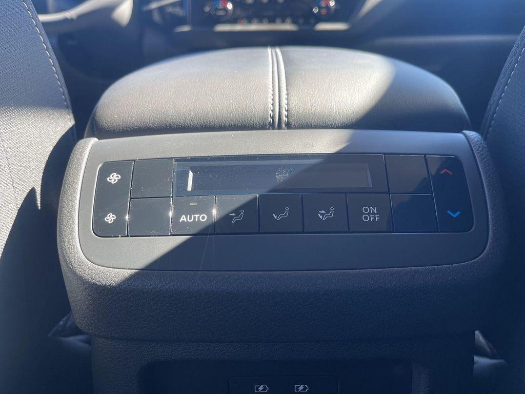 new 2025 Nissan Pathfinder car, priced at $33,882