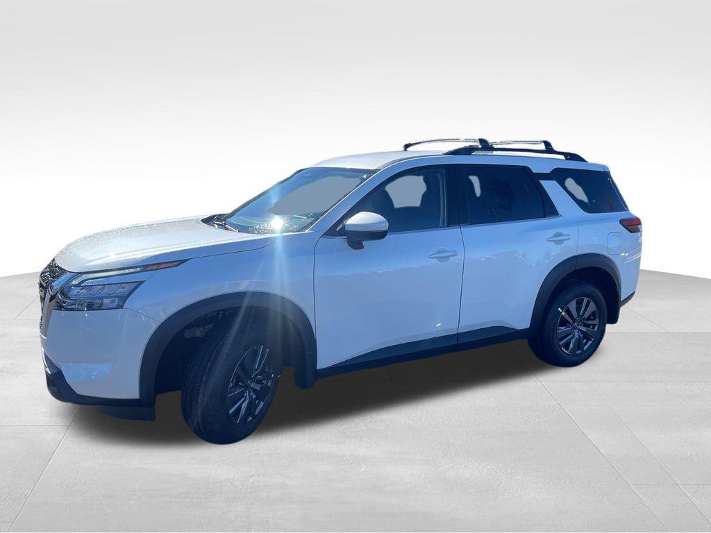 new 2025 Nissan Pathfinder car, priced at $33,882