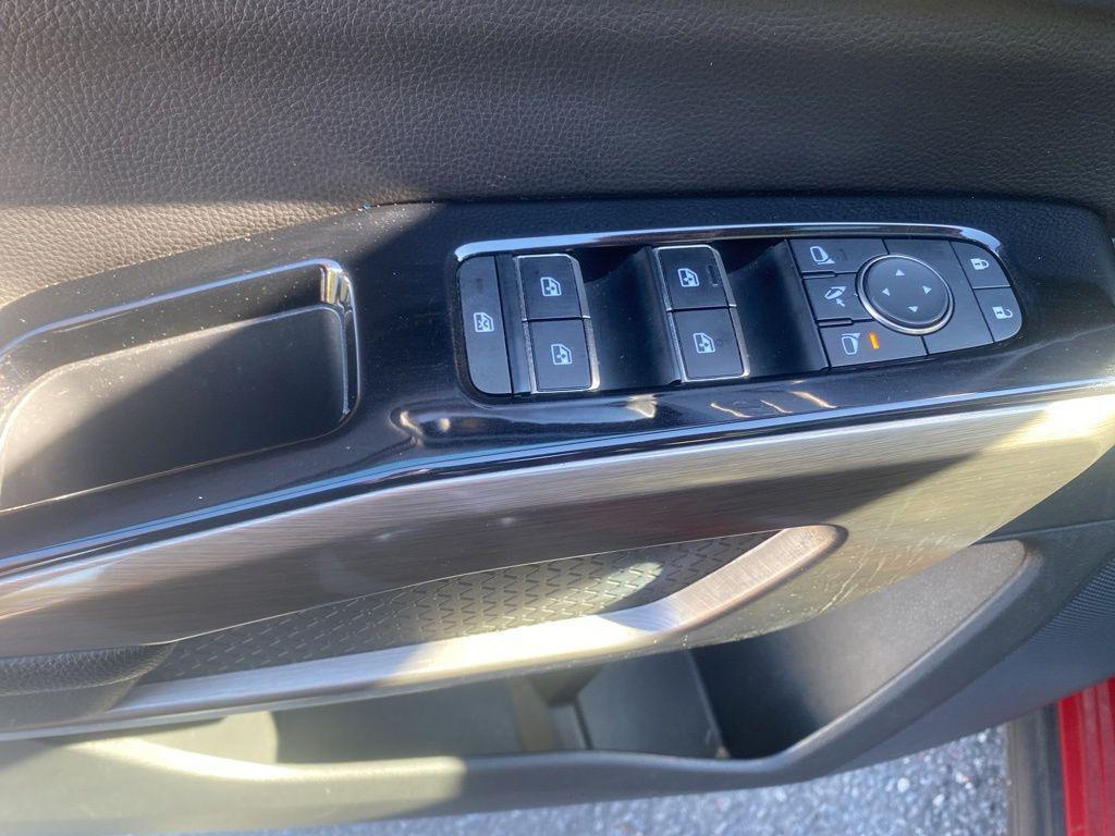 used 2023 Nissan Pathfinder car, priced at $28,900