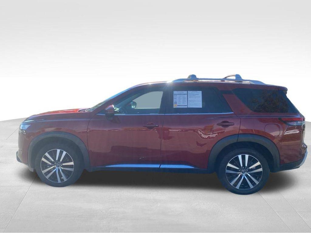 used 2023 Nissan Pathfinder car, priced at $28,900