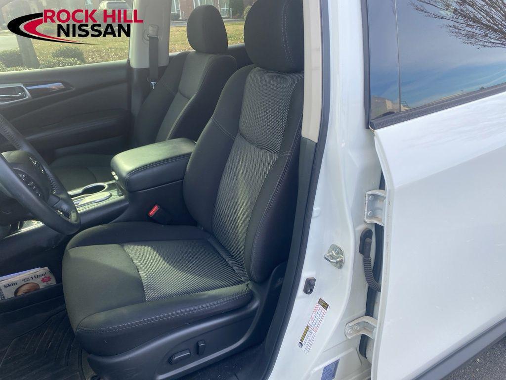 used 2020 Nissan Pathfinder car, priced at $13,972