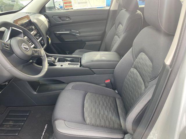 new 2025 Nissan Pathfinder car, priced at $36,885