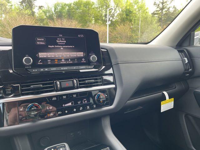 new 2025 Nissan Pathfinder car, priced at $36,885