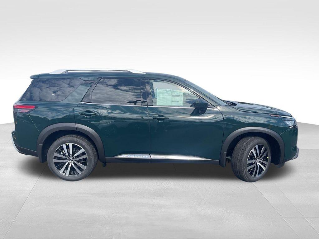 new 2025 Nissan Pathfinder car, priced at $44,146