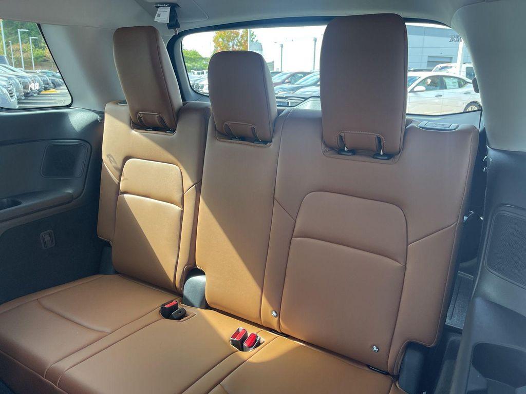 new 2025 Nissan Pathfinder car, priced at $44,146