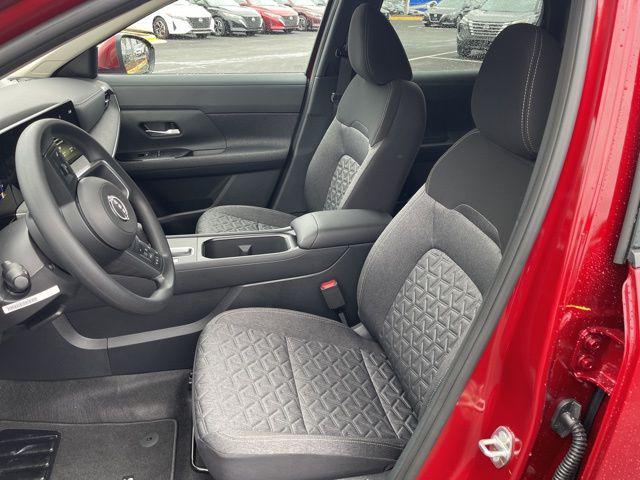 new 2025 Nissan Kicks car, priced at $23,283