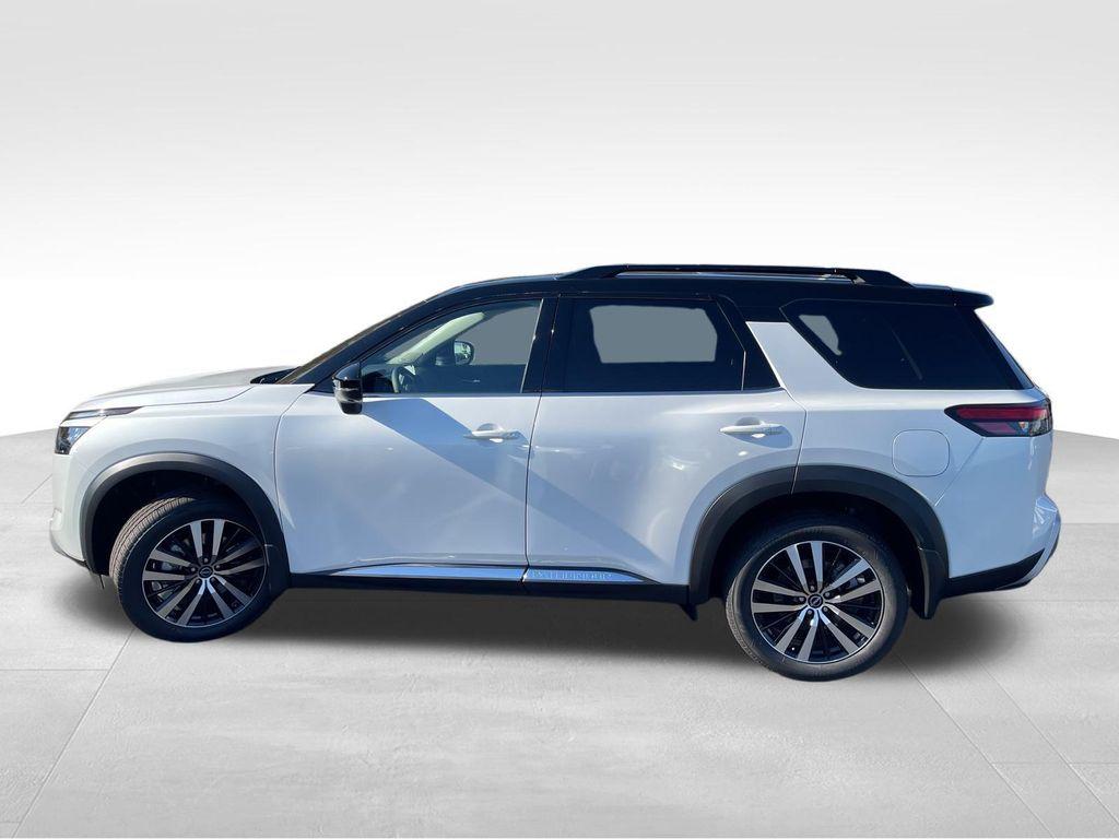 new 2025 Nissan Pathfinder car, priced at $44,389
