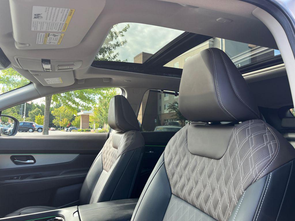 used 2025 Nissan Murano car, priced at $40,404