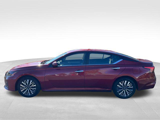 used 2023 Nissan Altima car, priced at $19,338