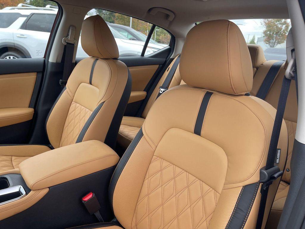 new 2025 Nissan Sentra car, priced at $24,297