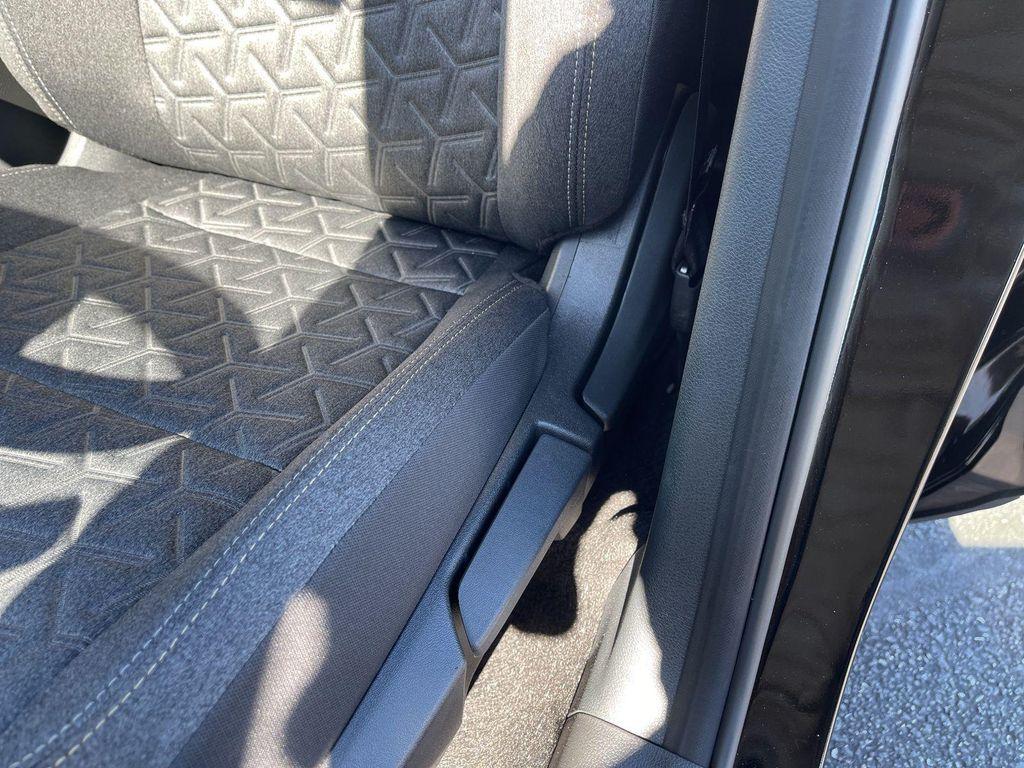 new 2025 Nissan Kicks car, priced at $22,981
