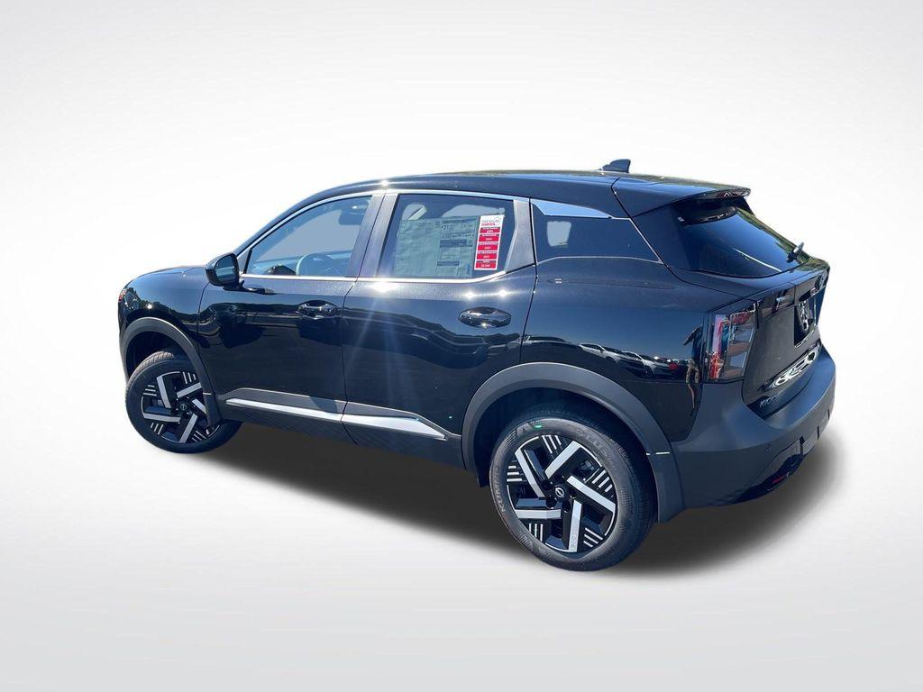 new 2025 Nissan Kicks car, priced at $22,981