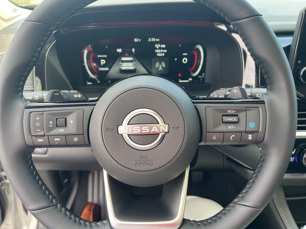 new 2025 Nissan Pathfinder car, priced at $43,754