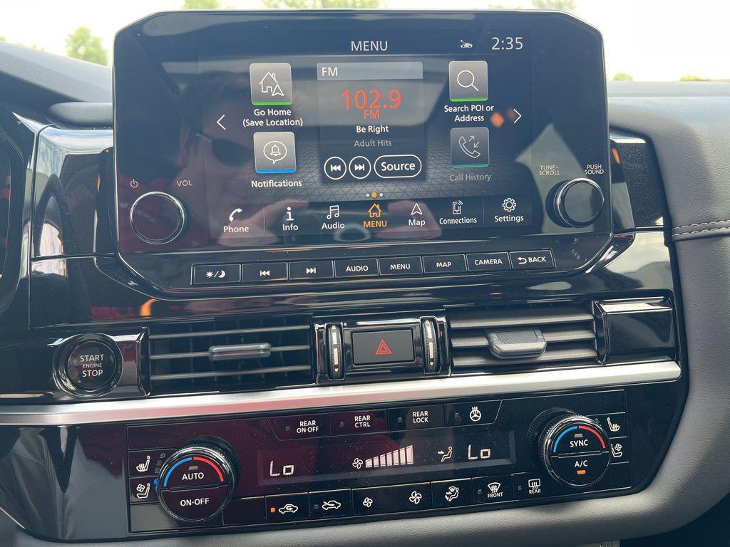 new 2025 Nissan Pathfinder car, priced at $43,754