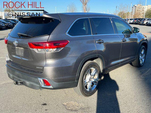 used 2018 Toyota Highlander car, priced at $21,293