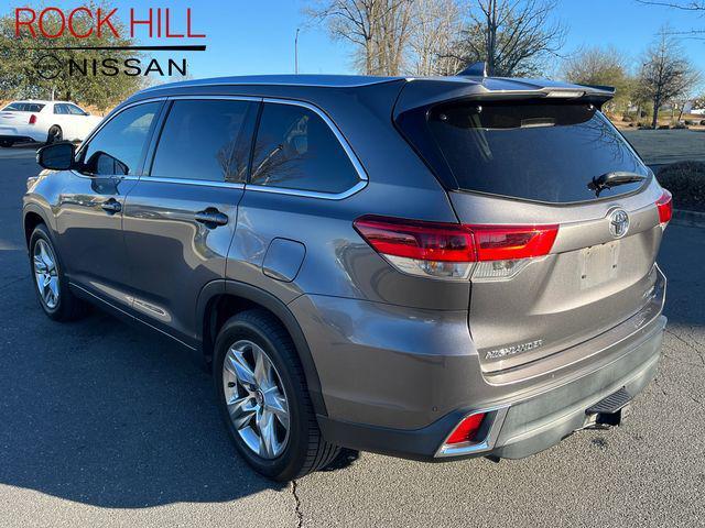 used 2018 Toyota Highlander car, priced at $21,293