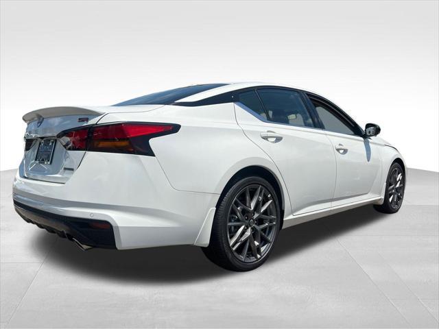 new 2024 Nissan Altima car, priced at $30,744