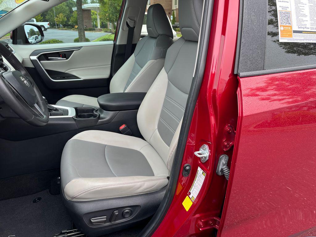 used 2021 Toyota RAV4 car, priced at $27,422