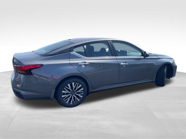 new 2025 Nissan Altima car, priced at $30,056