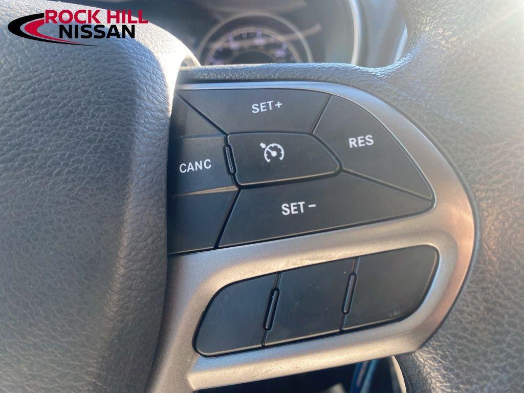 used 2019 Jeep Cherokee car, priced at $14,303