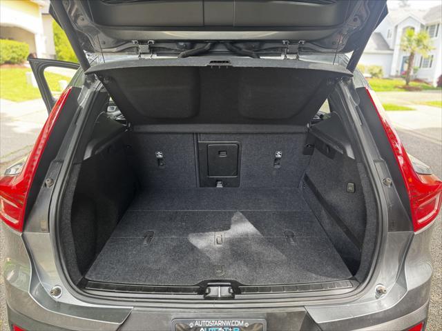 used 2019 Volvo XC40 car, priced at $20,895