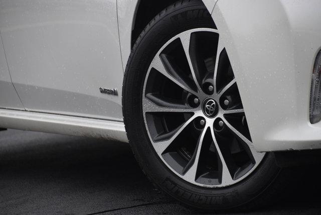 used 2018 Toyota Avalon Hybrid car, priced at $21,980
