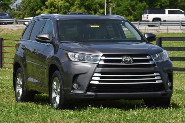 used 2017 Toyota Highlander car, priced at $23,579