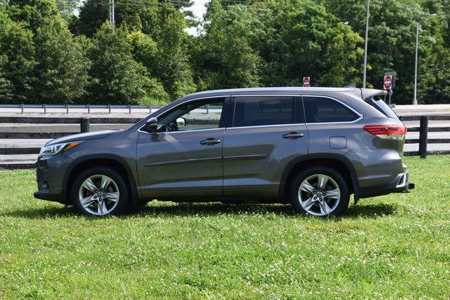 used 2017 Toyota Highlander car, priced at $23,579