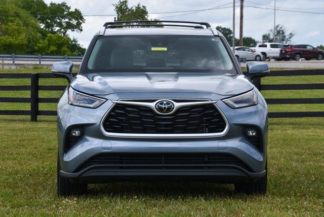 used 2024 Toyota Highlander car, priced at $44,736