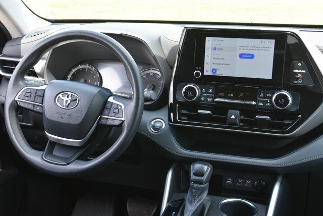 used 2023 Toyota Highlander car, priced at $36,731