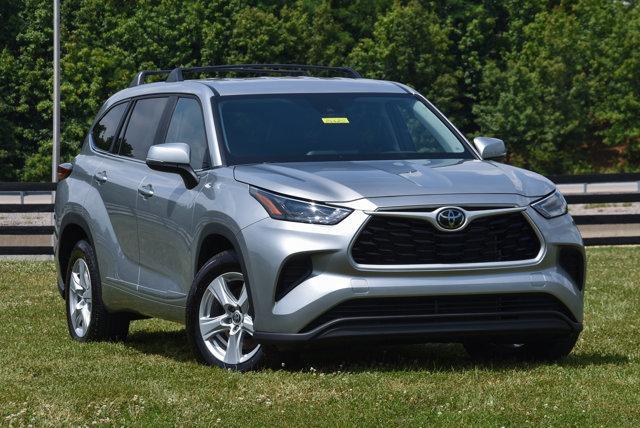 used 2023 Toyota Highlander car, priced at $36,731