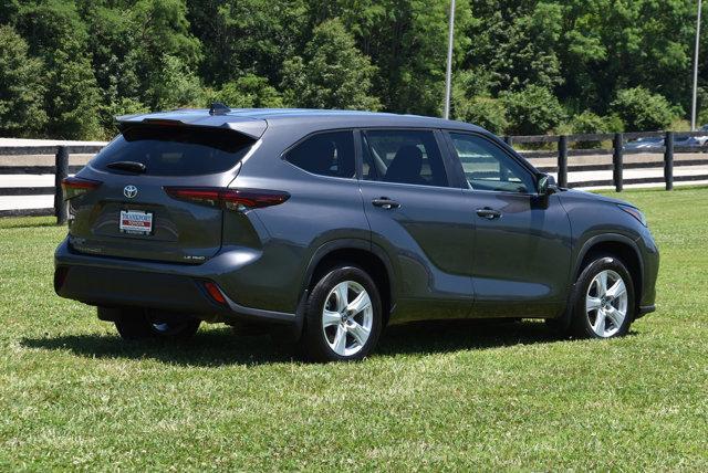 used 2024 Toyota Highlander car, priced at $34,999