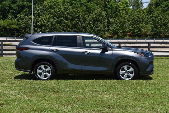 used 2024 Toyota Highlander car, priced at $34,999