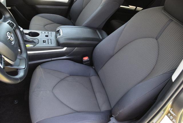 used 2024 Toyota Highlander car, priced at $34,999