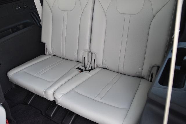 used 2023 Kia Sorento car, priced at $26,963