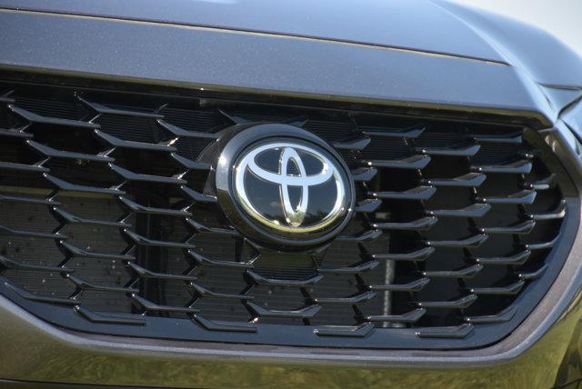 used 2022 Toyota Highlander car, priced at $41,379