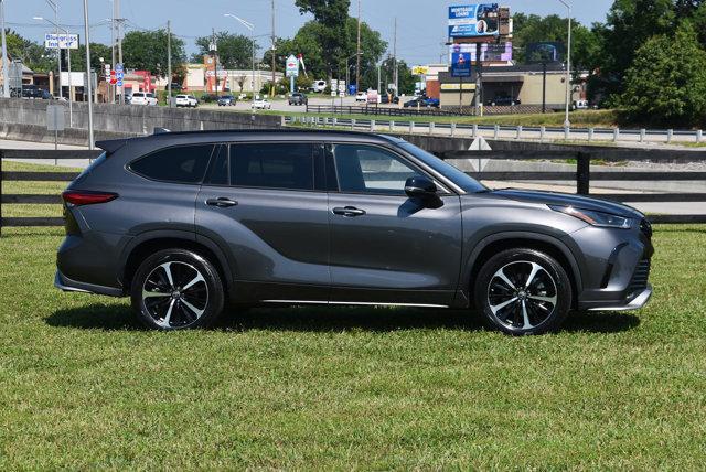 used 2022 Toyota Highlander car, priced at $41,379