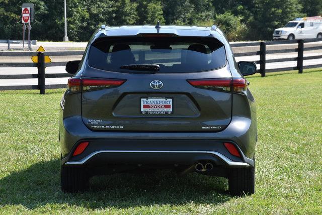 used 2022 Toyota Highlander car, priced at $41,379