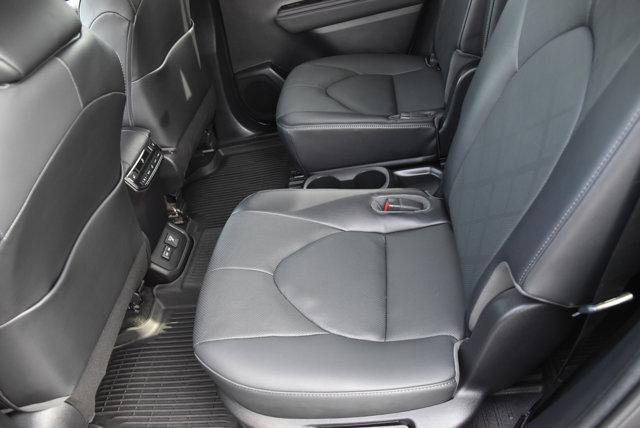 used 2023 Toyota Highlander Hybrid car, priced at $49,224