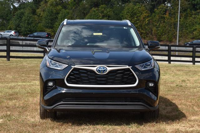 used 2023 Toyota Highlander Hybrid car, priced at $45,978