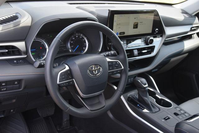 used 2023 Toyota Highlander Hybrid car, priced at $45,978