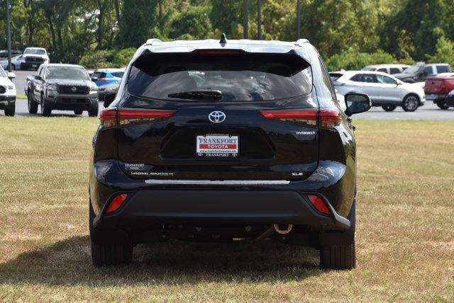 used 2023 Toyota Highlander Hybrid car, priced at $45,978