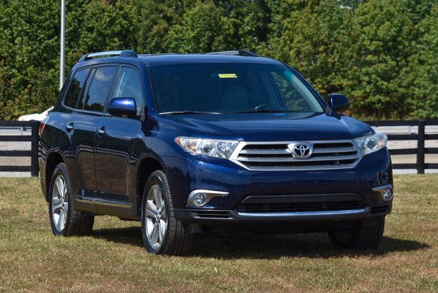 used 2013 Toyota Highlander car, priced at $16,274