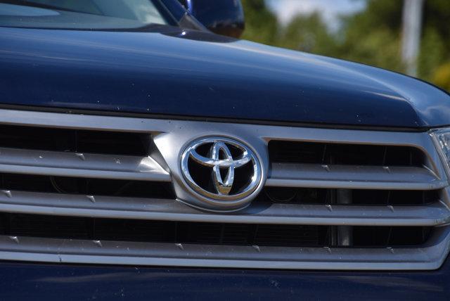used 2013 Toyota Highlander car, priced at $16,274