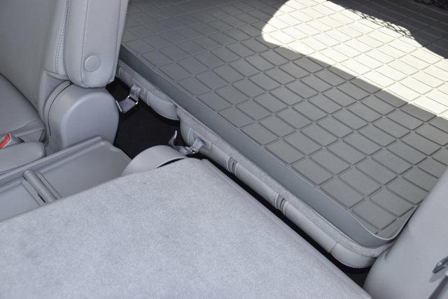 used 2013 Toyota Highlander car, priced at $16,274