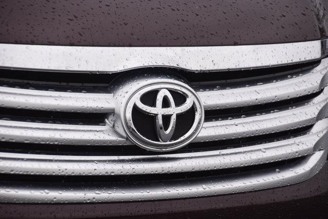 used 2011 Toyota Avalon car, priced at $7,995