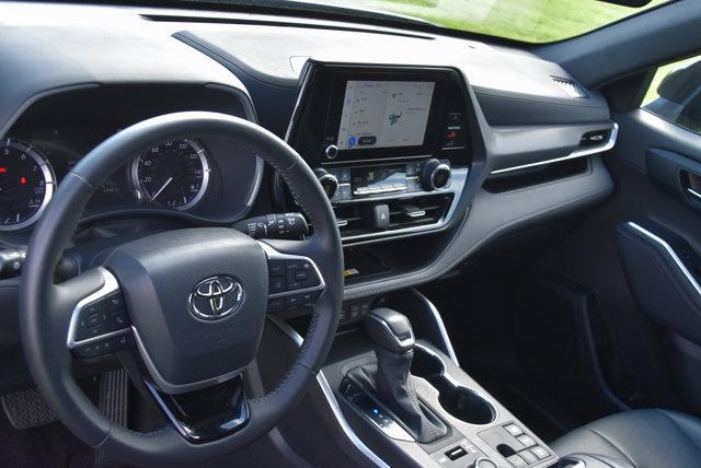 used 2024 Toyota Highlander car, priced at $47,878